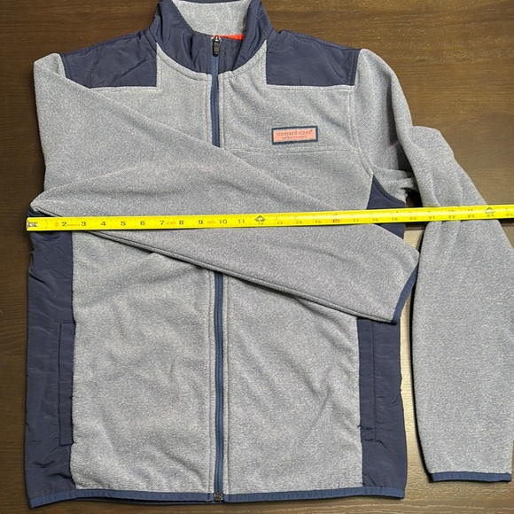 Vineyard Vines Zipped Pullover - Picture 1 of 5